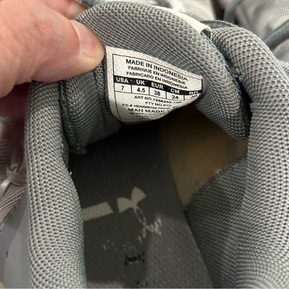 Under Armour Womens Micro G Assert 6 Running Shoes Sneakers Size 7 - Picture 4 of 13